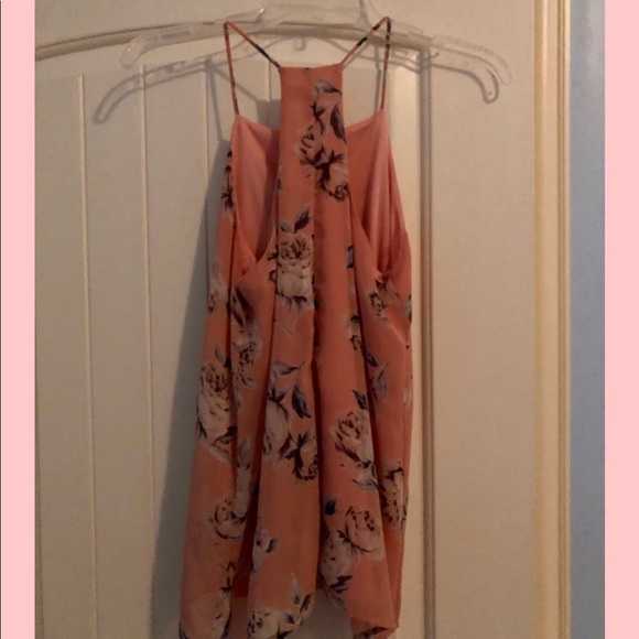 Peachy patterned top - Picture 2 of 2